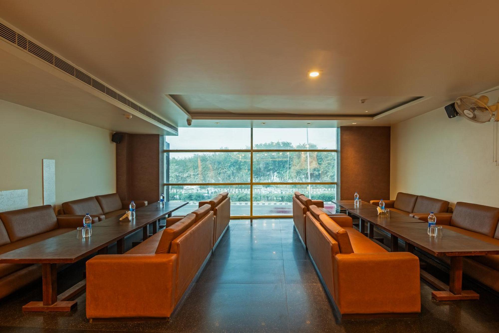 Hotel Delhi 37 By Star Group Near Delhi Airport New Delhi Eksteriør billede